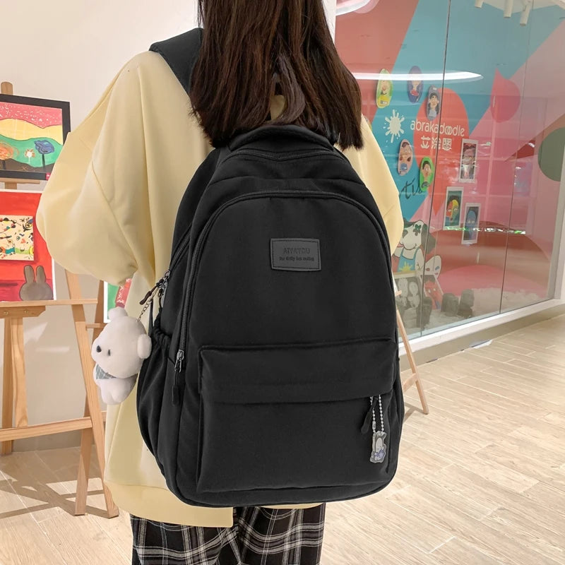 MOCHILA SIMPLES ESCOLAR + CHAVEIRO FOFO
