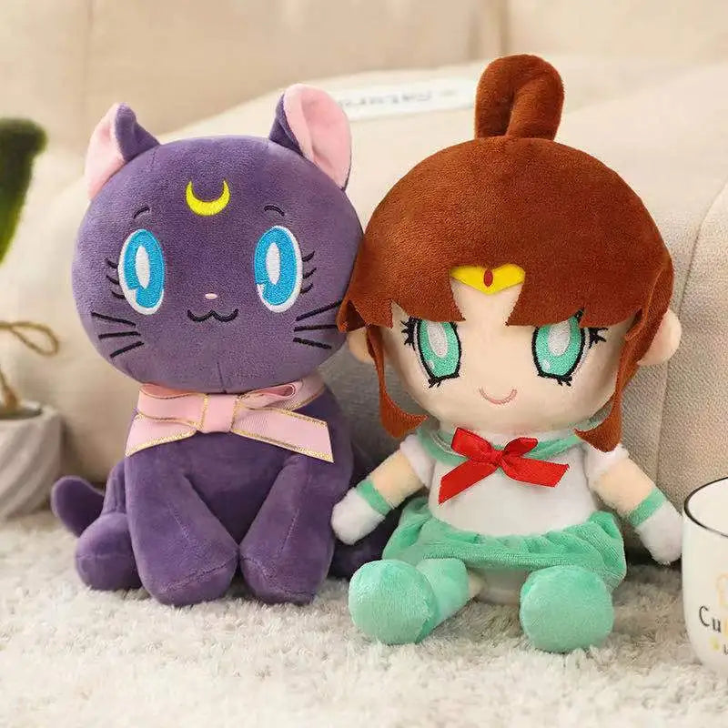 Pelúcia Sailor Moon, Chibiusa, Makoto Kino e Luna