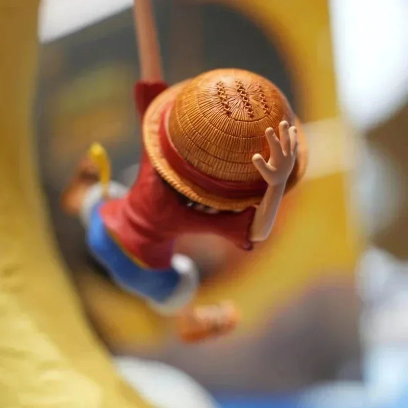 Lâmpada Lunar do Chapéu de Palha, Luffy