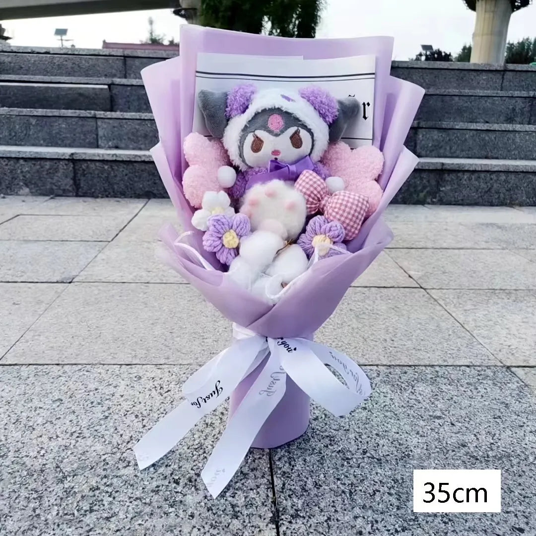 Buquê Sanrio Kuromi com Pelúcias
