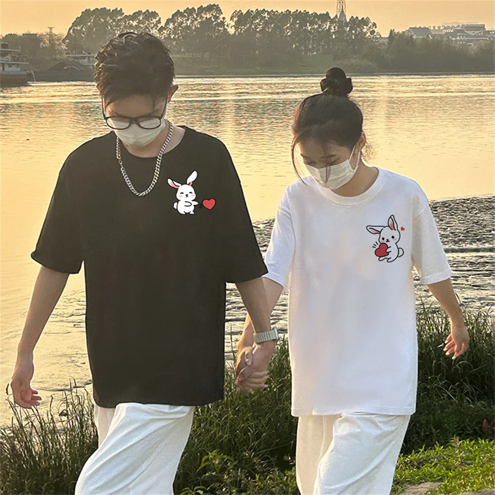 Camiseta Casal “Bunny Love”, Coelhinhos Apaixonados