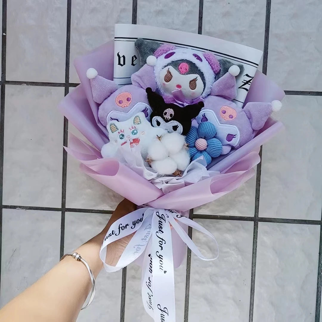 Buquê Sanrio Kuromi com Pelúcias