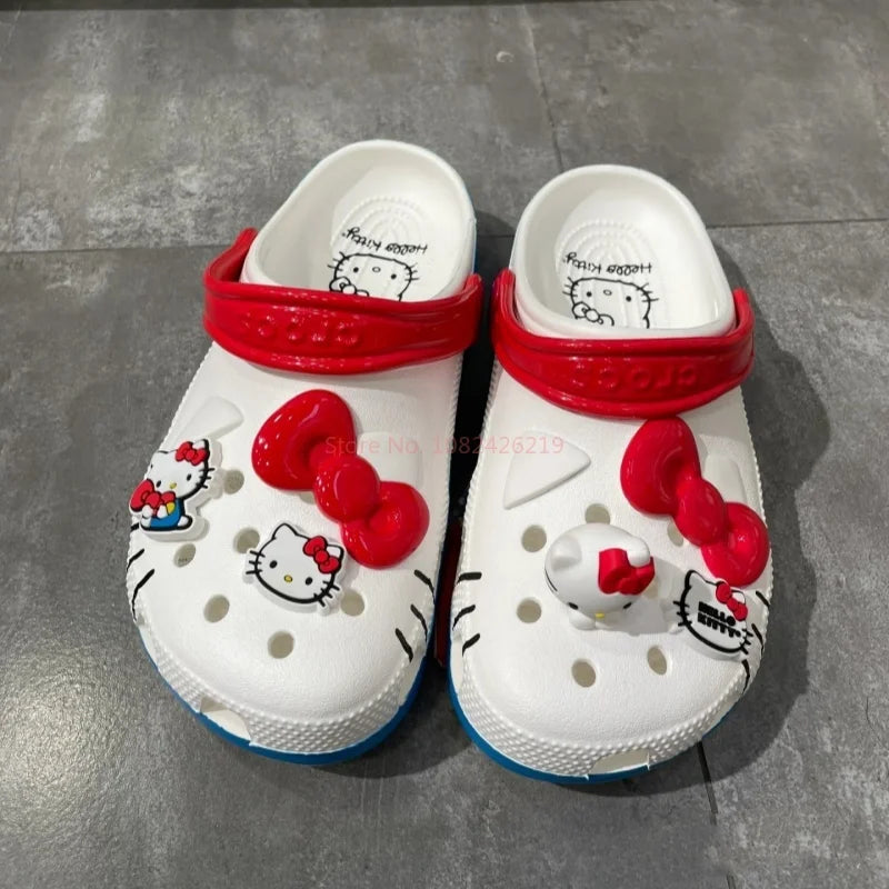 Sandália Crocs Adulto/Infantil Unissex So Soft (Com Pins)