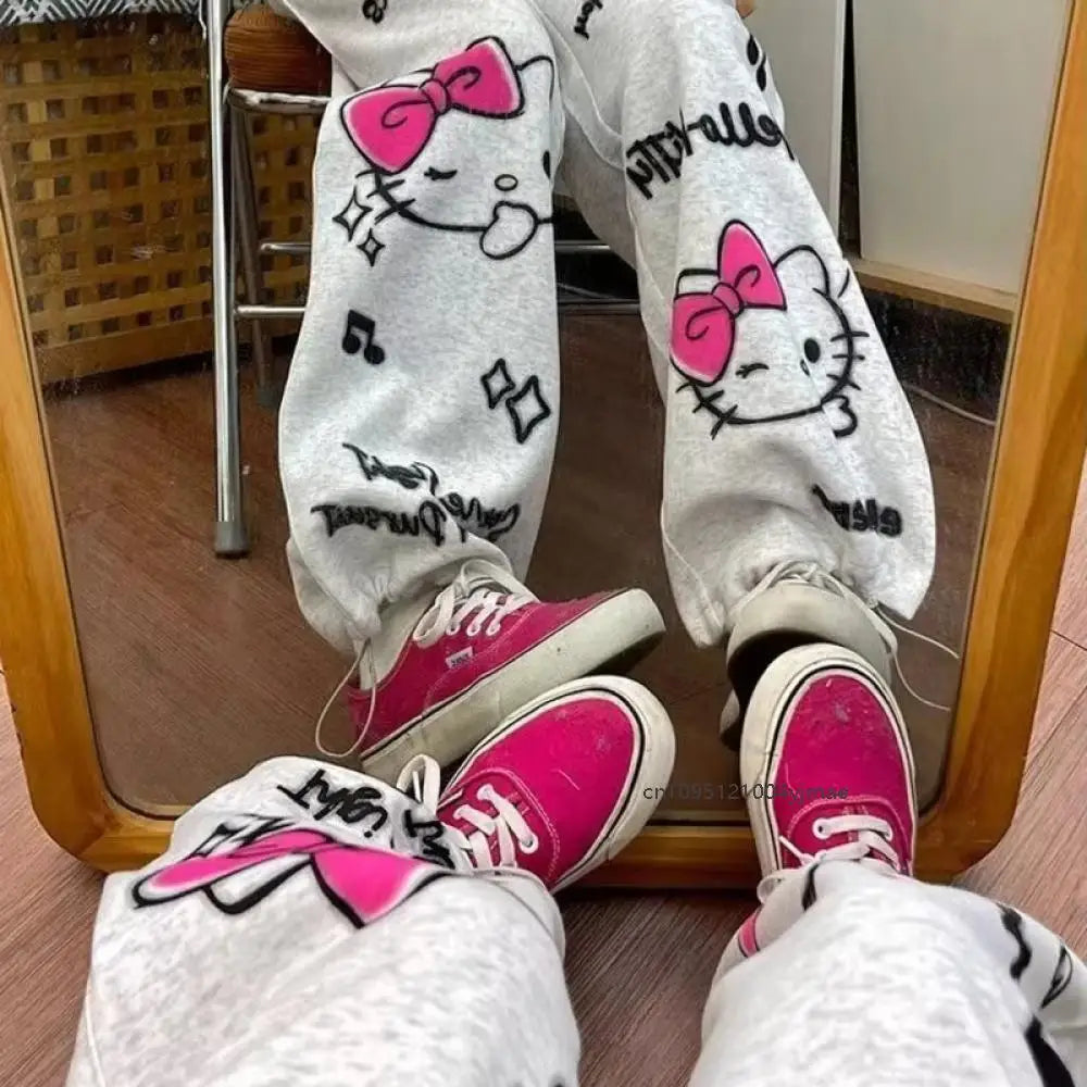 Calça Moletom Hello Kitty Graffiti Y2K
