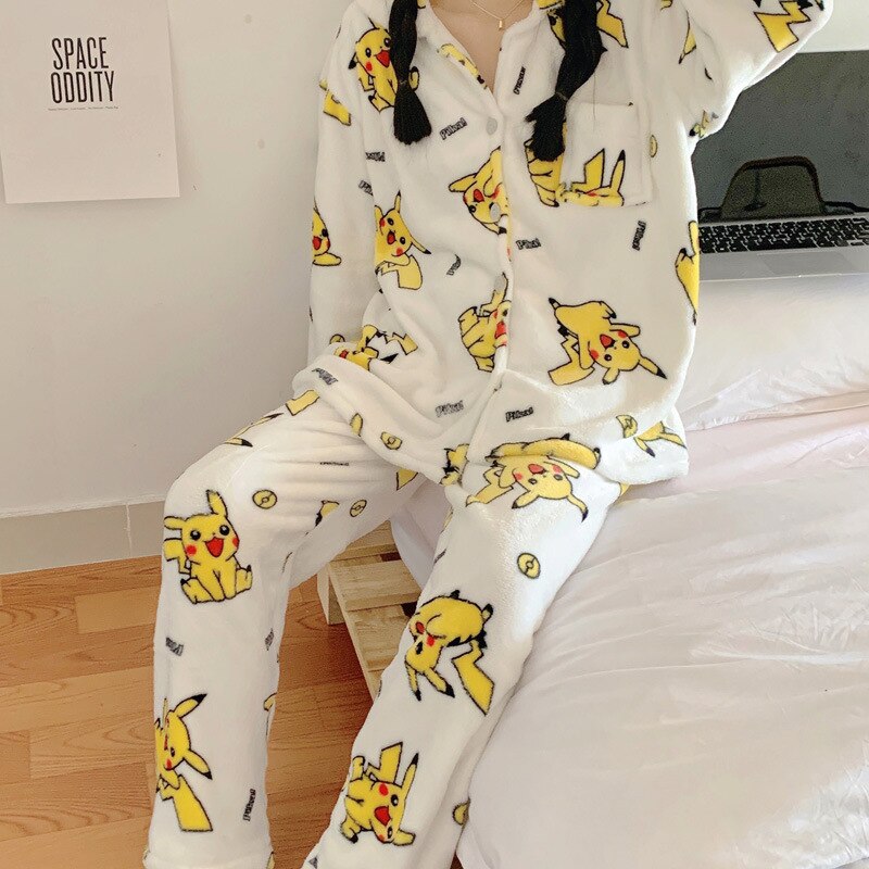 Pijama Pikachu Frio Pelúcia