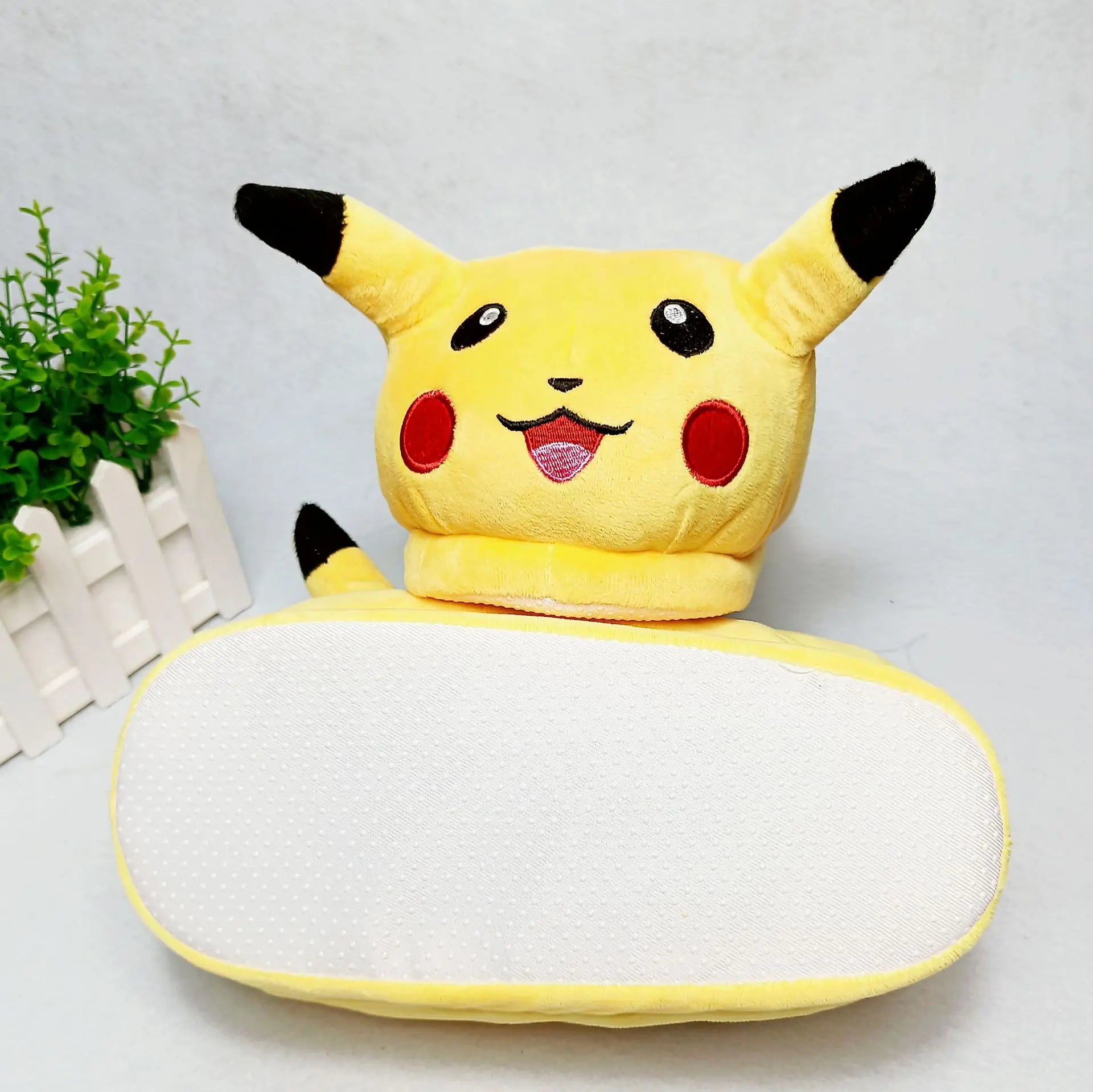 Chinelinho Puf Pikachu Infantil