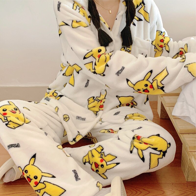 Pijama Pikachu Frio Pelúcia