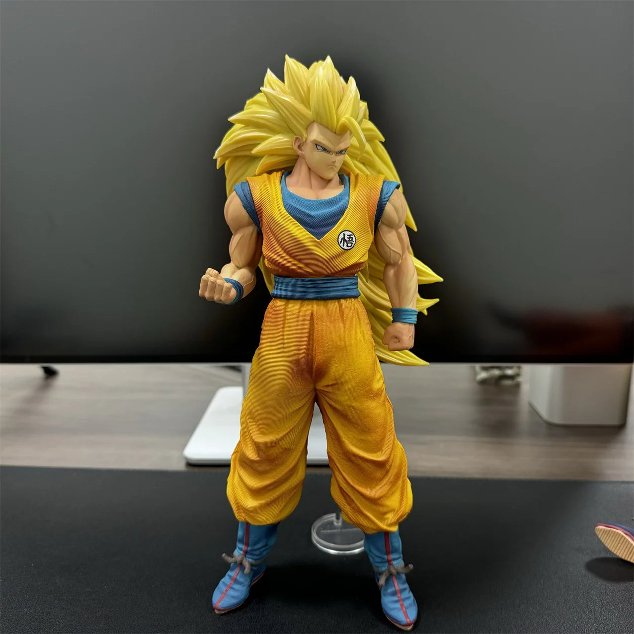 Boneco Dragon Ball Z Goku SSJ3, Estátua Super Saiyan 3 30cm