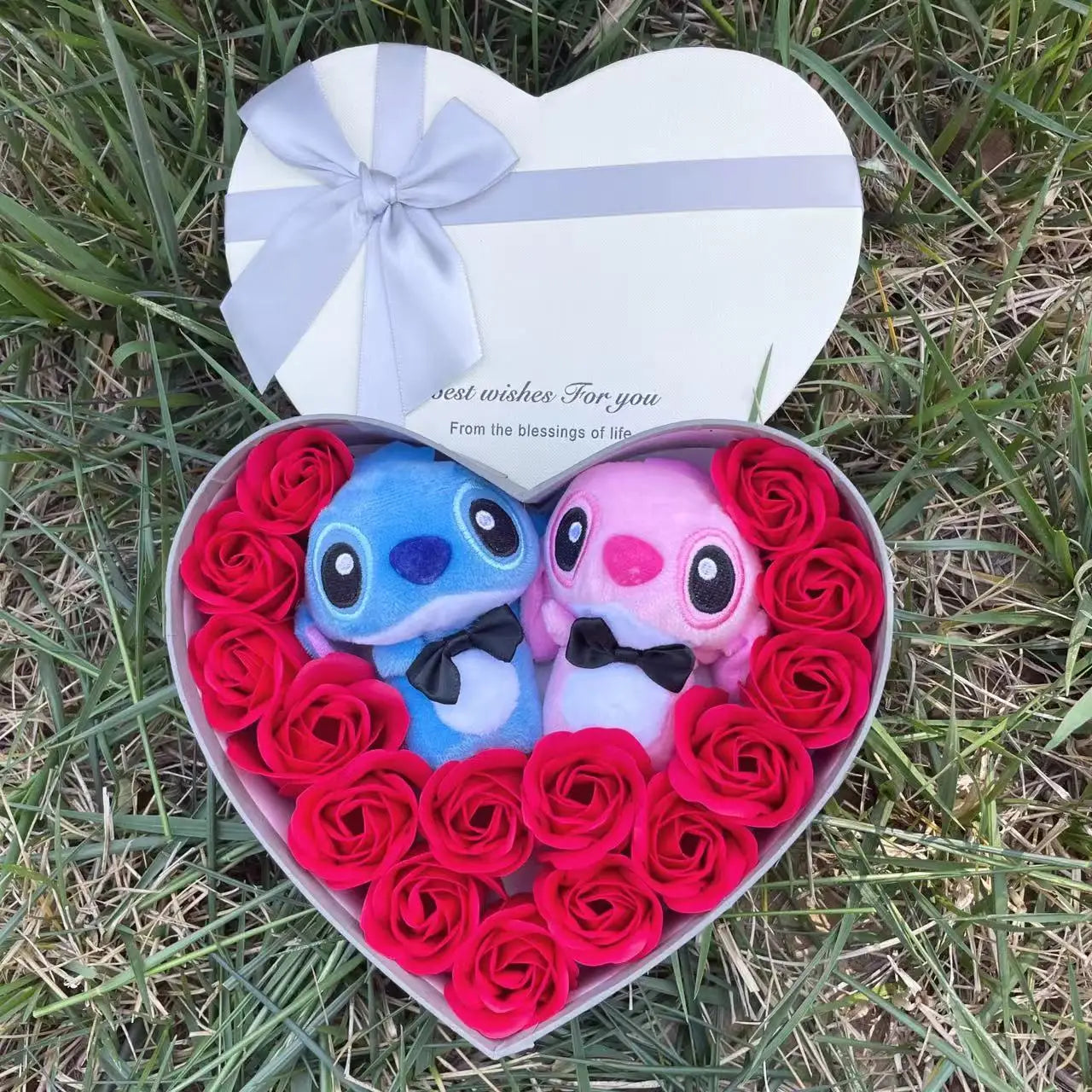 Caixinha Pelúcias Apaixonadas Stitch & Angel