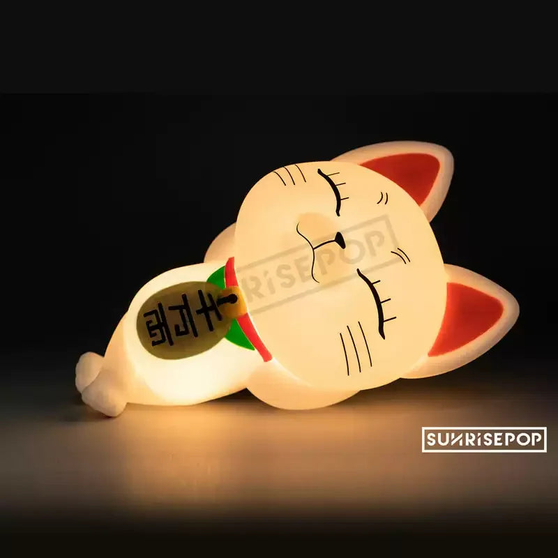 Gatinho Luminoso Granny DanDaDan