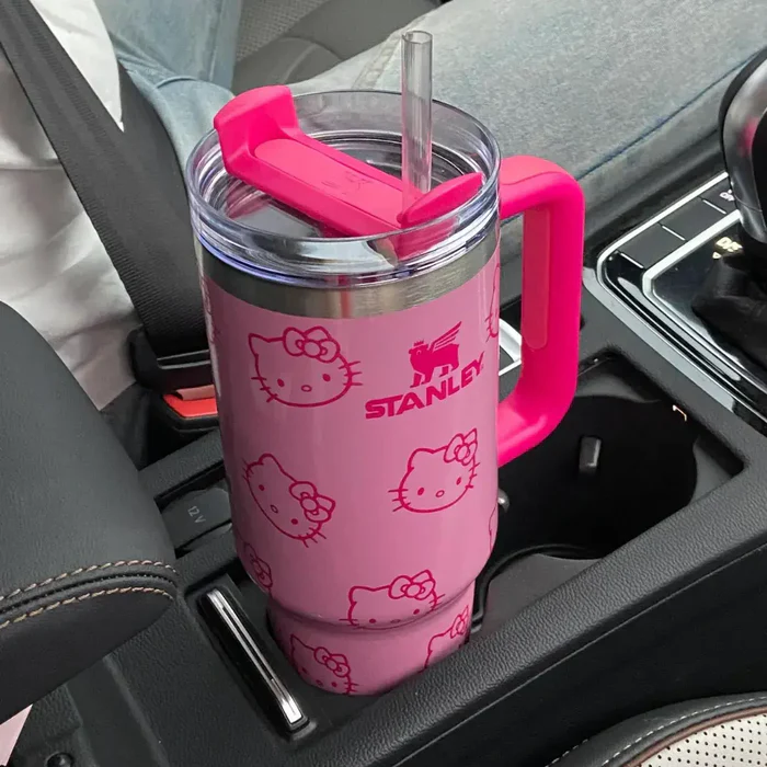 COPO TÉRMICO HELLO KITTY 2.0 | 1,18L - EDIÇÃO LIMITADA